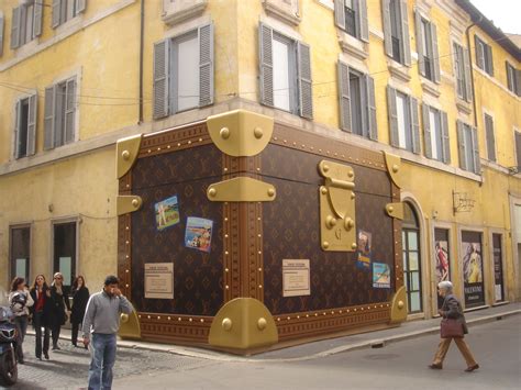 buying louis vuitton in rome|louis vuitton in rome italy.